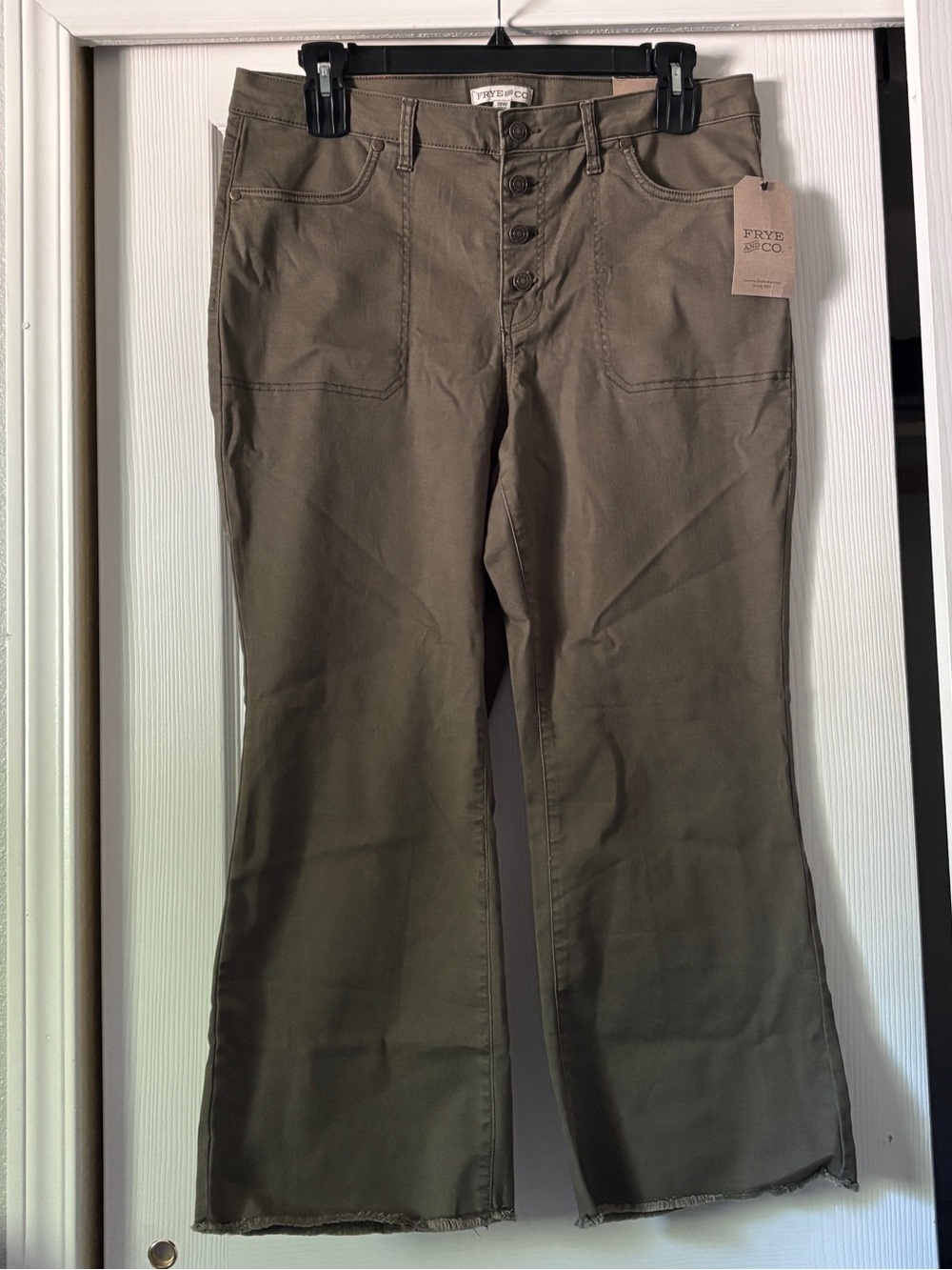 NWT Frye & Co Harper Mid-Rise Crop Flare Jeans 18W Dusty Moss Button Fly Raw Hem